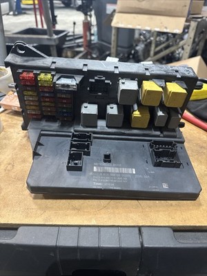 2007-2009 Mercedes Sprinter Fuse Box SAM Control Module OEM A9065453001