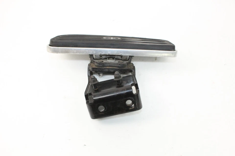 09 Yamaha V Star 950 XVS950A Right Side Floor Board Foto 3 de 4