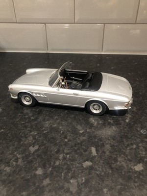 KK SCALE   1:18 FERRARI 275 GTS PININFARINA SPYDER 1964 SILVER WITH SPOKE WHEEKS