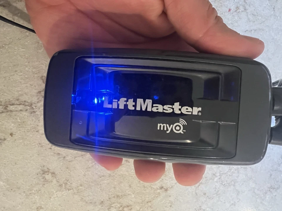 LiftMaster MyQ 828LM Internet Gateway for Smartphones Garage Door Opener - Image 2 of 4