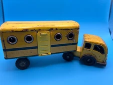vintage tin toy horse van, semi trailer type, japan