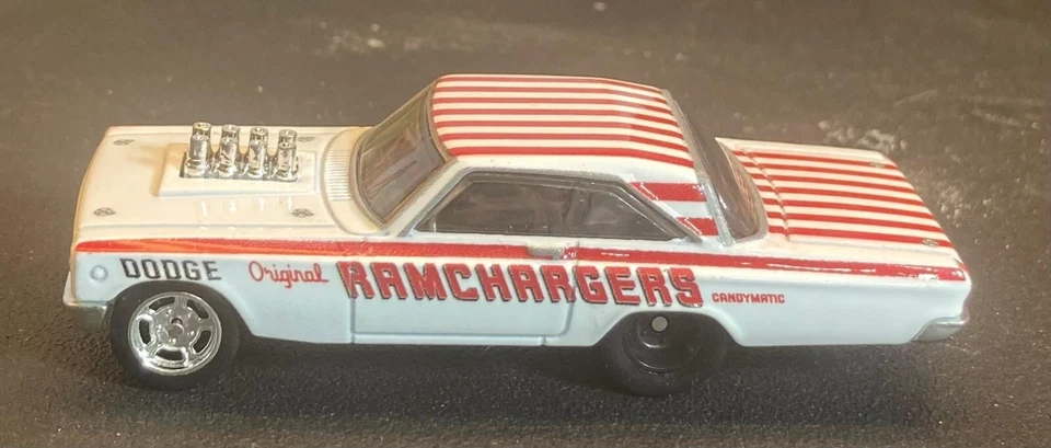 风火轮 DRAG STRIP DEMONS 1965 HEMI DODGE CORONET RAMCHARGERS NHRA GASSER MOC — 第 4/4 张图片