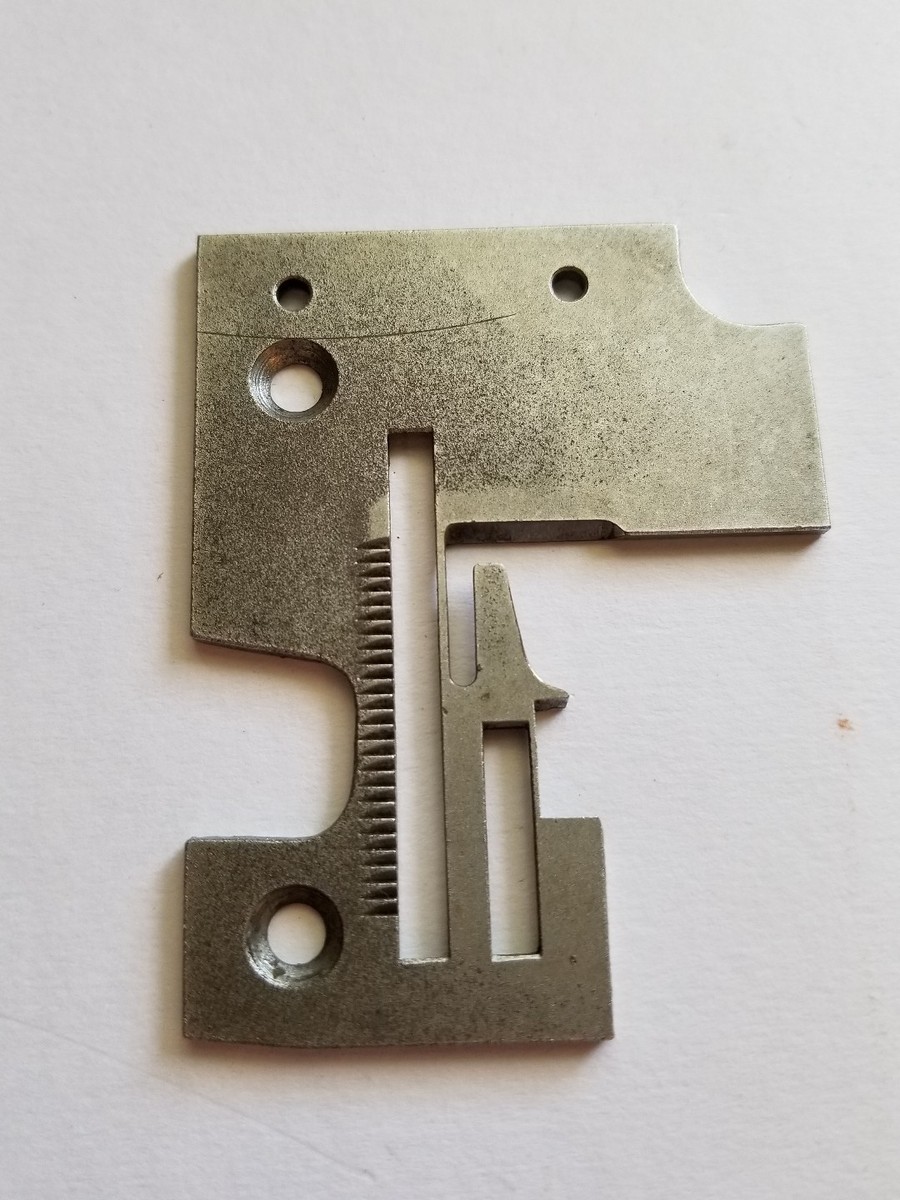 ながと USED* 37264-YAMATO-STITCH PLATE-FOR SEWING MACHINES-FREE SHIPPING
