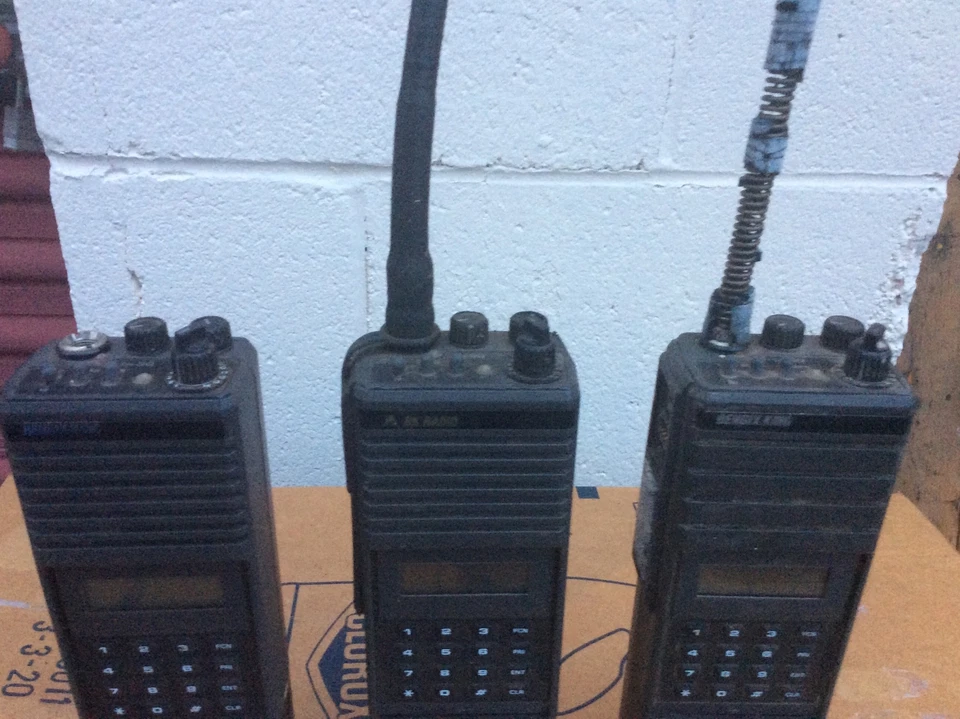 Lote de 3 radio bidireccional portátil portátil Bendix/King/BK LPH 5142A Foto 2 de 4