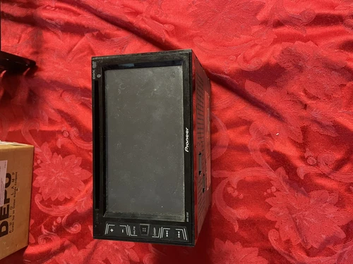 Pioneer AVH-271BT 6.2 Inch Bluetooth Radio