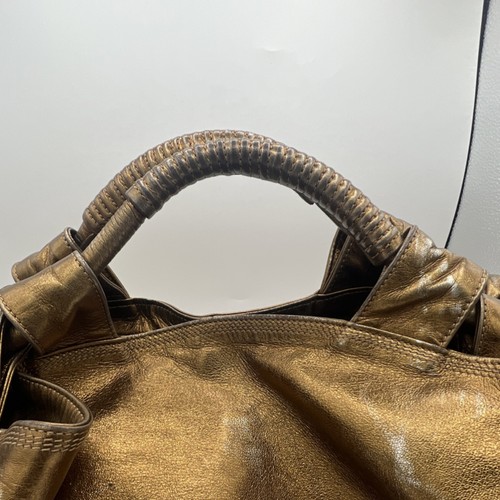 Borsa Loewe Bronzo Metallizzato Nappa Aire Manico Superiore Logo Goffrato Ferramenta Oro - Foto 4 di 10