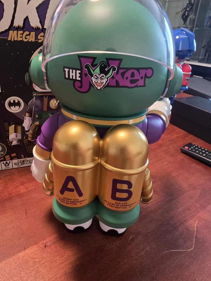 POP MART MEGA SPACE MOLLY 400% The Joker - Opened Box - US Seller - Image 3 of 4