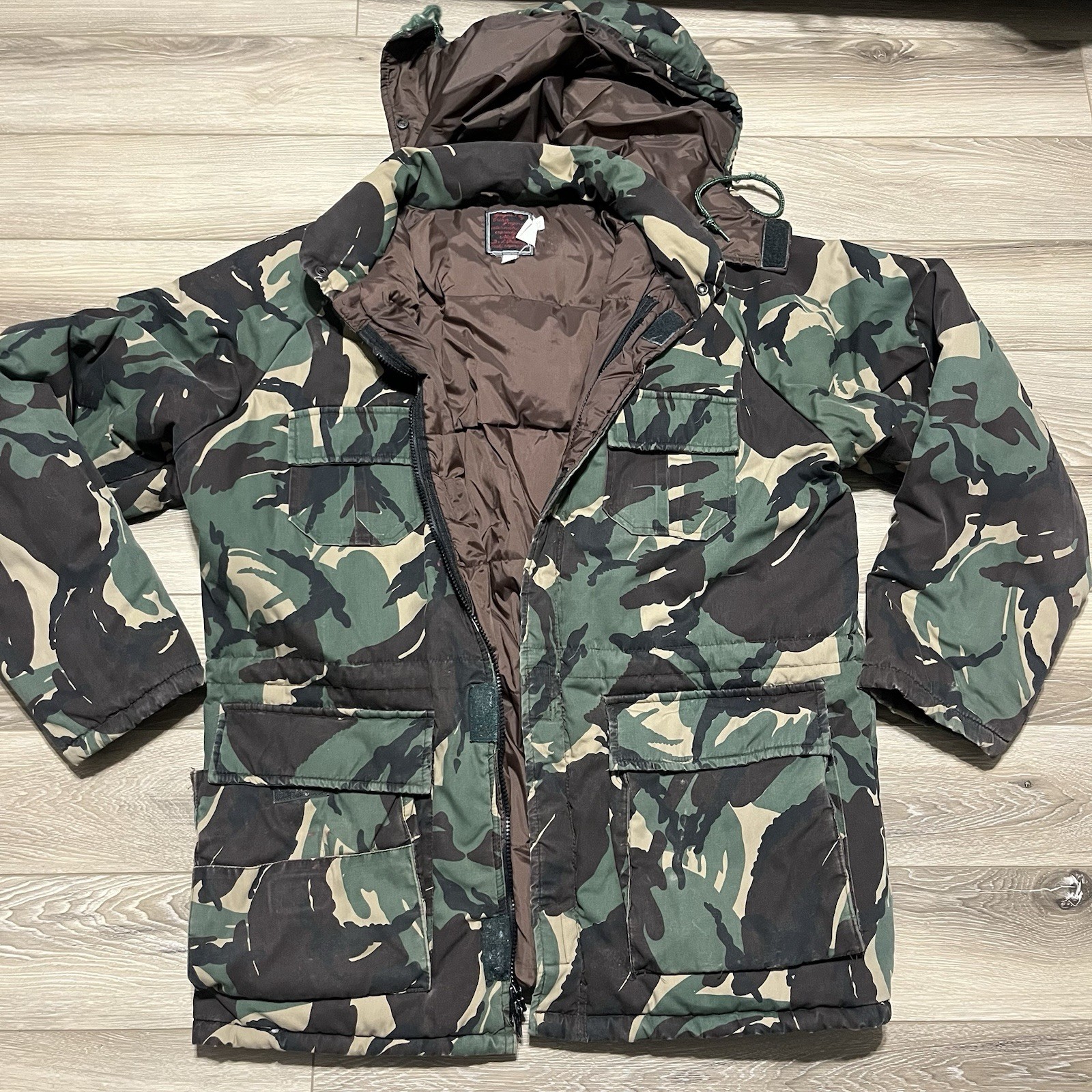 VTG Brian Gregory Alaska D&L Products Down Zip Jacket CAMO Mens L Hooded Outdoor