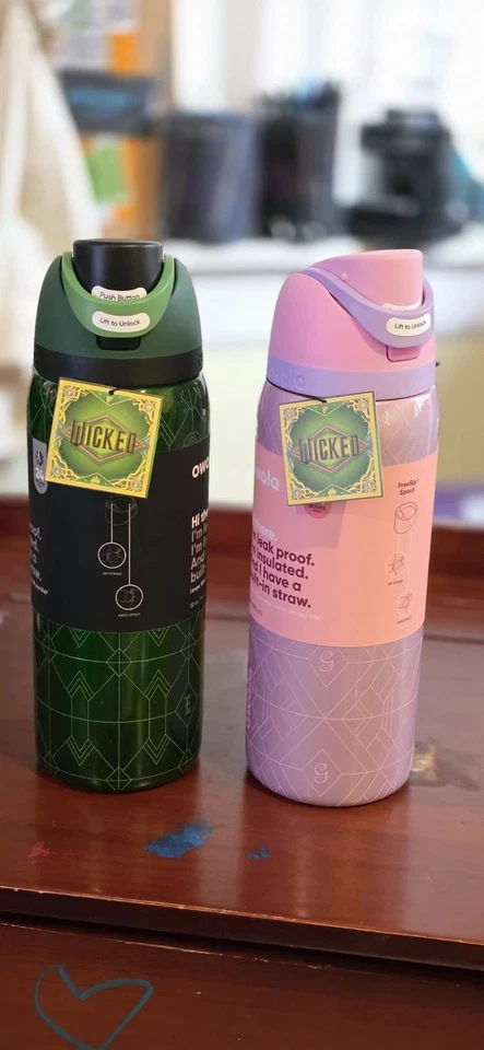 Nuevo Owala Wicked For Good Glinda & Elphaba 32oz paquete freesip en mano regalo Foto 3 de 4