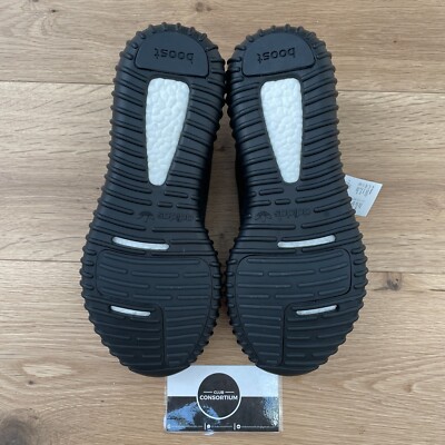 Mens used Adidas yeezy 350 v1 Black Pirate sz11 [aq2659] $_12.JPG?set_id=880000500F main image 3