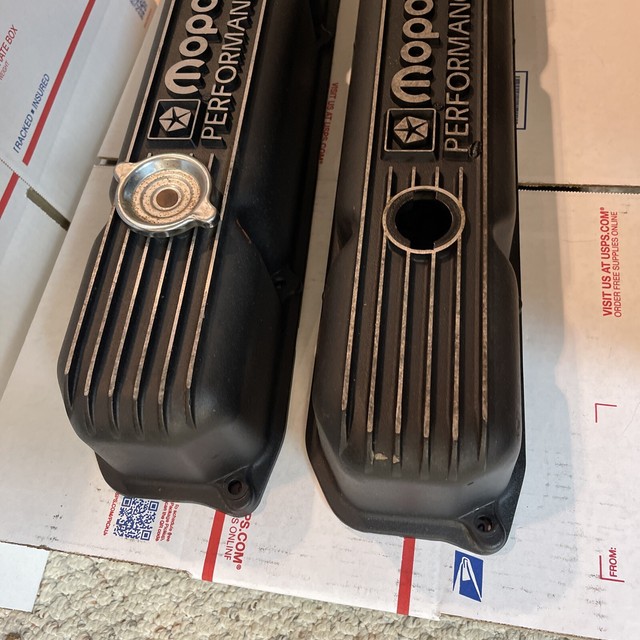 Mopar Performance Big Block Valve Covers 383 400 440 V8 Cast Aluminum