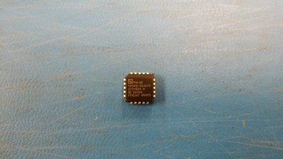 (5 PCS) PALCE16V8Q-15JC/4 AMD EE PLD, 15ns, PAL-Type, CMOS, PLCC20