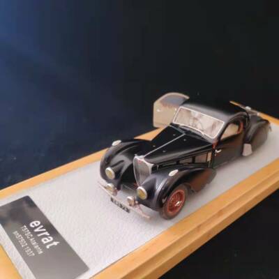 heco製 1/43 Bugatti 57C Atalante 1937 Kess Bugatti 57C Atalante Coupe Toit Ouvrant 1938 - Roof Closed