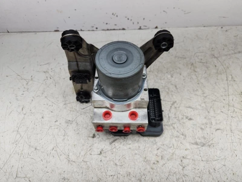 ABS Pump Anti-Lock Brake Part Assembly Fits 12-19 BMW 640i 755388 - Image 2 of 4