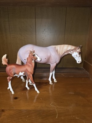 Breyer 2021 FIREFLY & HAWKEYE Premier Club Sabino Mare & Foal Bag, Box & COA