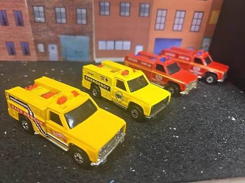 Vintage Hot Wheels  Emergency Squad Rescue Unit ~ Loose
