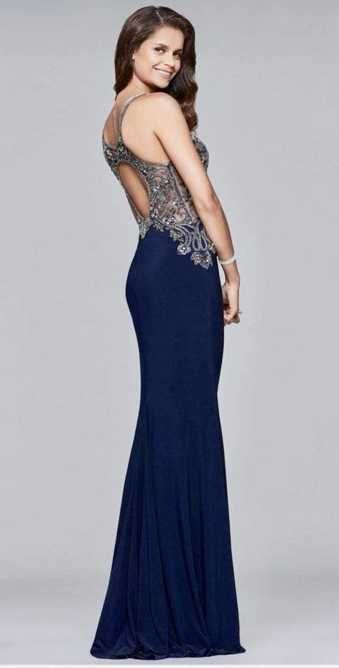 Faviana - Impresionante Vestido Acanalado Adornado de Faviana - Azul Marino, Talla 4 Foto 2 de 4