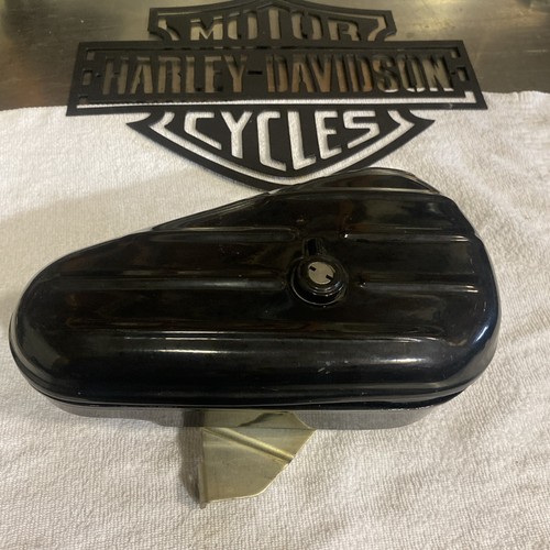 Harley WL WLA WLC WLD Oval Tool Box & Mount Kit 1940-52 3452-40 Flathead No Keys - Foto 4 di 4