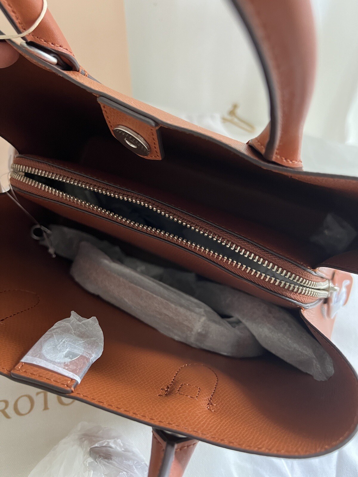 BNWT OROTON Muse 3 Pocket Bag Tan Cognac Tote Top Handle RP 449