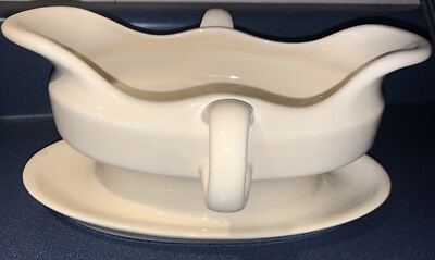 Vintage  Thomas O ' Brien Clair 2 Handle Gravy Bowl 2003 Cream Color 9  X 4  EUC