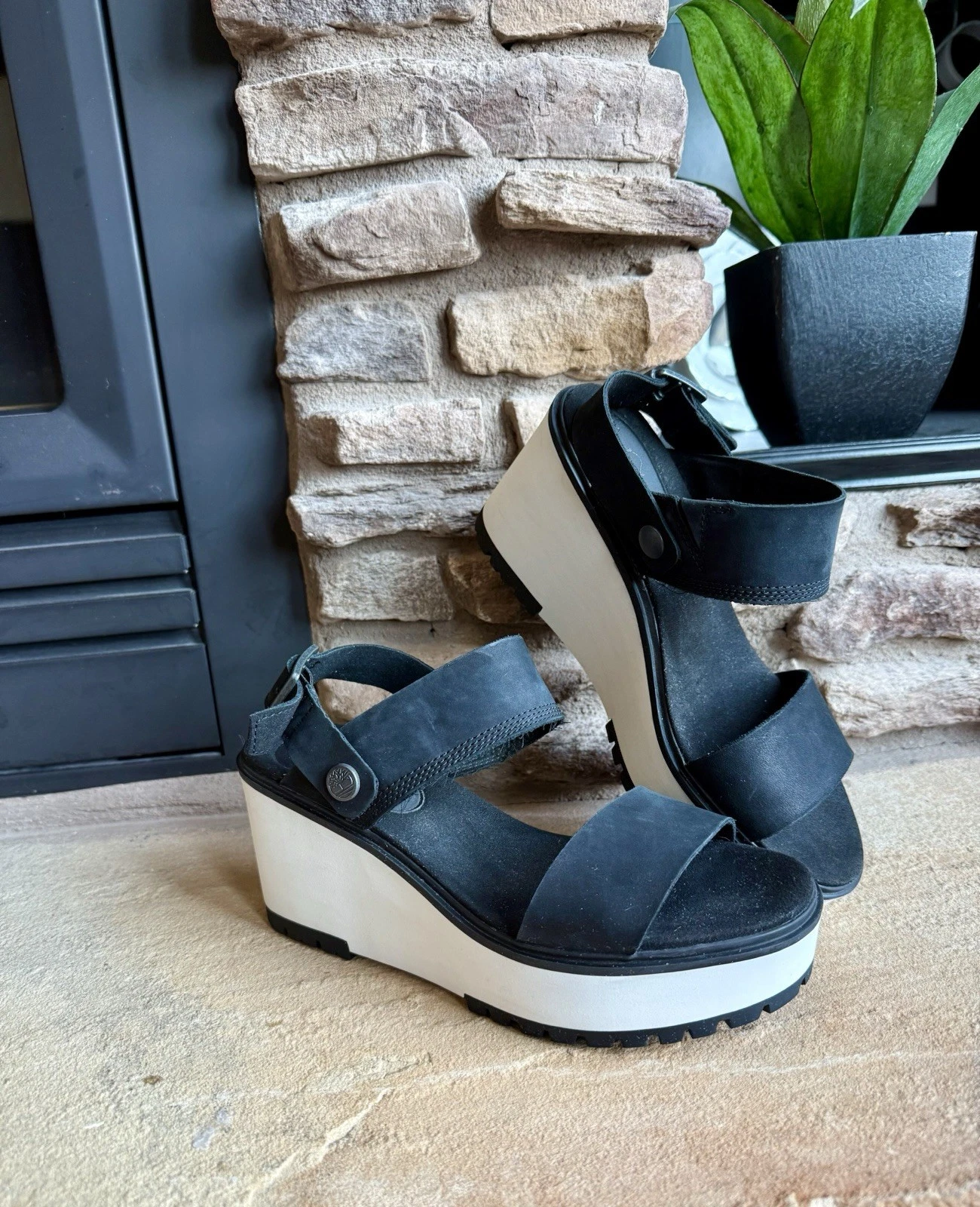 Sandali Timberland donna Koralyn plateau zeppa fibbia taglia 8 nero nabuk