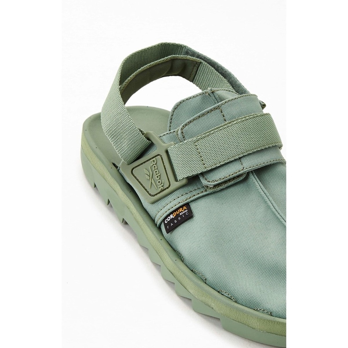 Urban Outfitters x Reebok Beatnik Sharktooth Clog Sandals Sz 