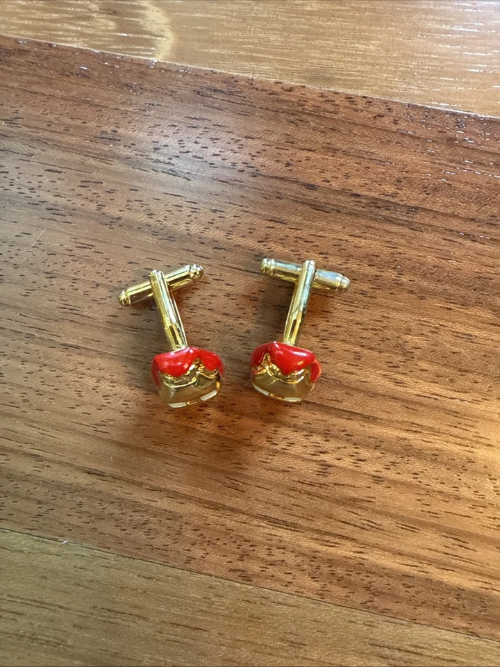 Gemelos enchapados en oro casco rojo Iron Man Marvel Avengers Foto 3 de 4