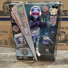 Monster High Abbey Bominable Fearbook Fashion Doll w/Accessories New in Box 