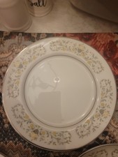 Fine China 5 piece 8 place setting 44 pieces