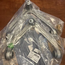 Front Upper Control Arms w/Ball Joint for Dodge Ram 1500 Durango Chrysler Aspen