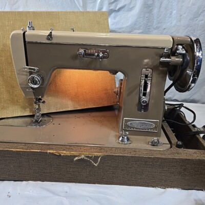1950s Montgomery Ward Signature Model R103 Sewing Machine w/ Hard