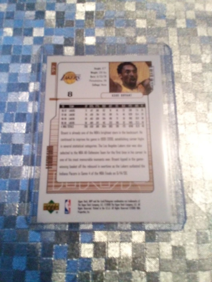 2000 Upper Deck MVP Kobe Bryant Gold Foil Card #77 -MINT, HOT - Lakers HOF - Image 2 of 2