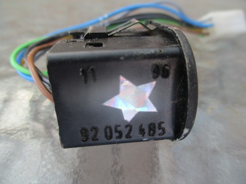 GENUINE VS ELECTRIC MIRROR SWITCH ASM #92052485 - Picture 8 of 12
