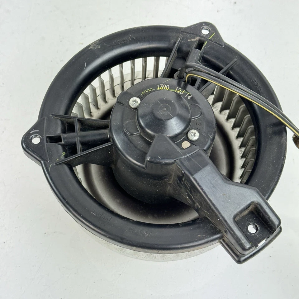 Motor soplador delantero Toyota Prius 2004 2005 2006 2007-2009 HVAC OEM 194000-1390 Foto 2 de 4