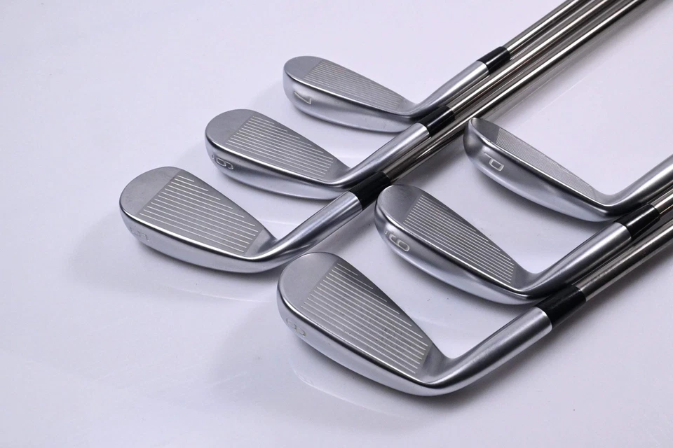 Mizuno JPX 923 Hot Metal Irons / 5-PW / Senior Flex UST Mamiya Recoil ESX 460 - Image 4 of 4