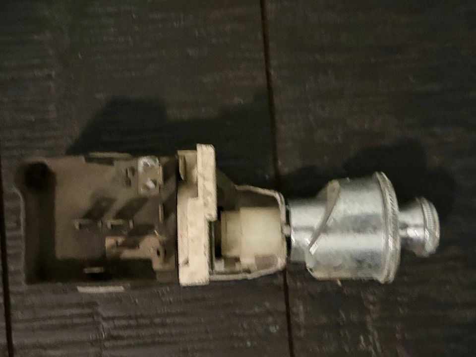 OEM 1965 Buick Electra Wildcat Lesabre Headlight Switch - Image 4 of 4