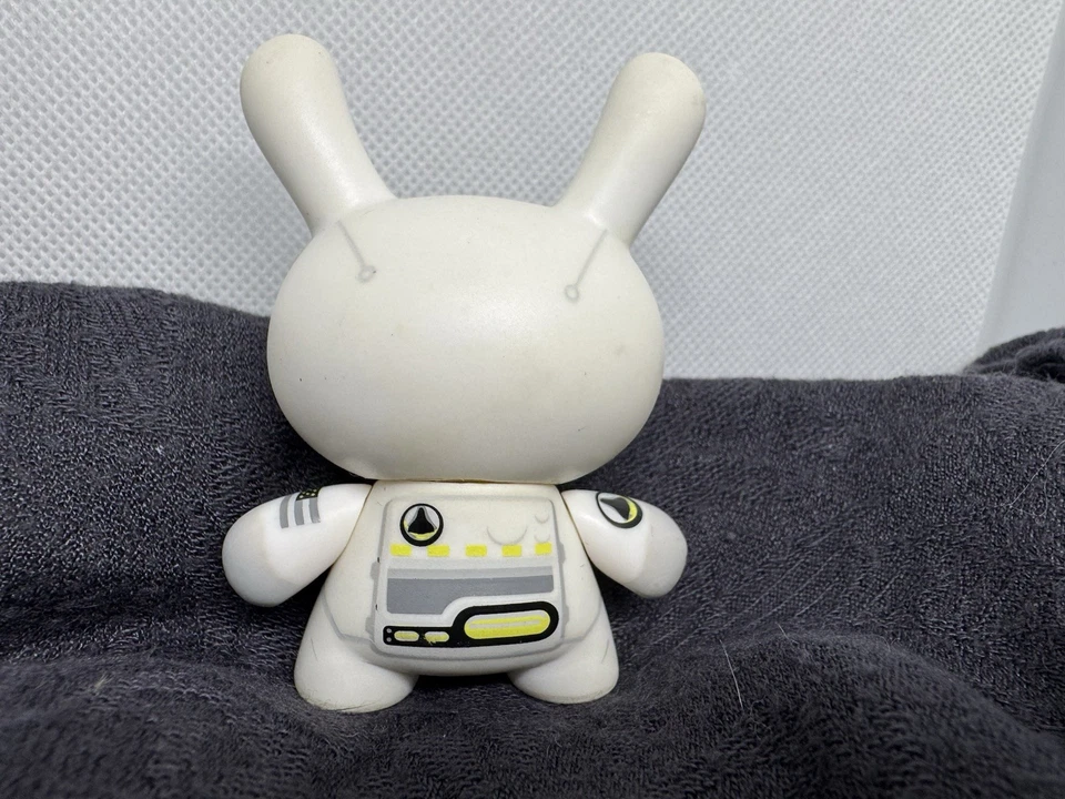 Kidrobot Dunny 3" Bill Mcmullen Dunnynaut Shuttlemax Commander sin caja Foto 2 de 4