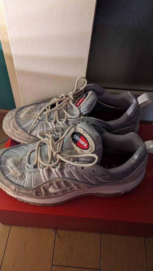 Baskets Nike Air Max 98 Supreme homme US9 / 27 cm, occasion