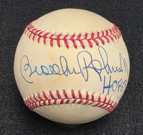 BROOKS ROBINSON Signed Official Baseball-HALL OF FAME-BALTIMORE ORIOLES-JSA