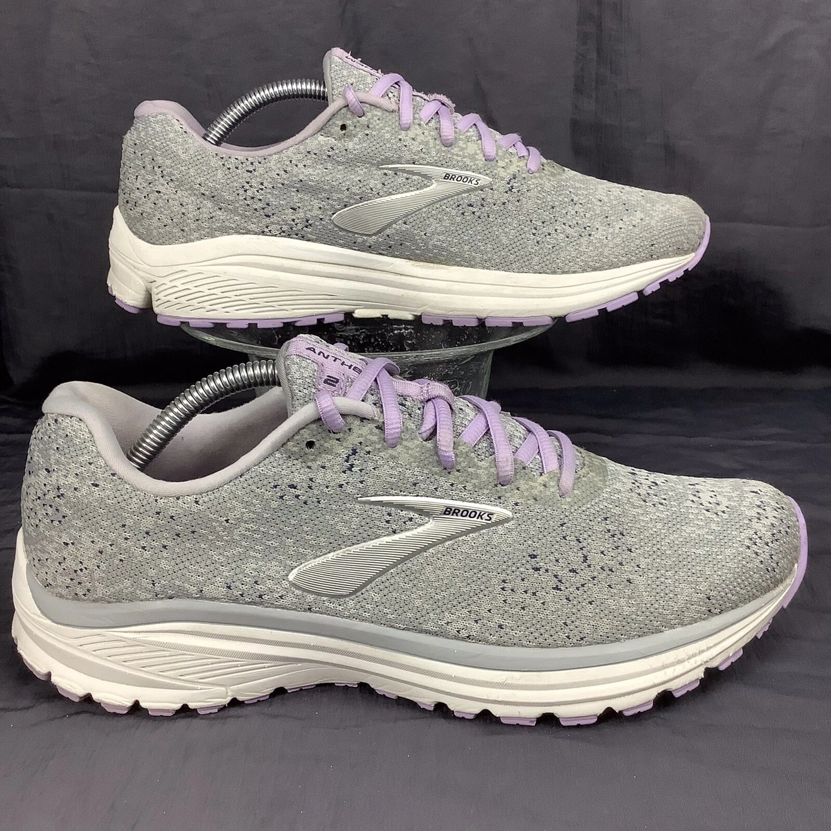 rare BROOKS ANTHEM 2 Grey Lavender Running Walking Shoe 43 women s