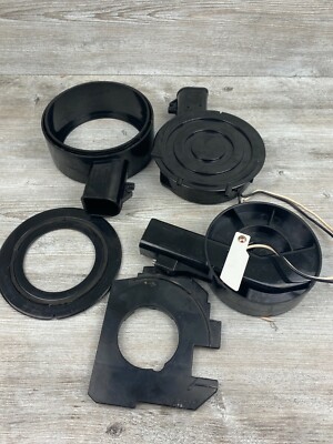 Fantom FM760 Bagless Technology, Twister Motor Housing Valve Duct Assembly