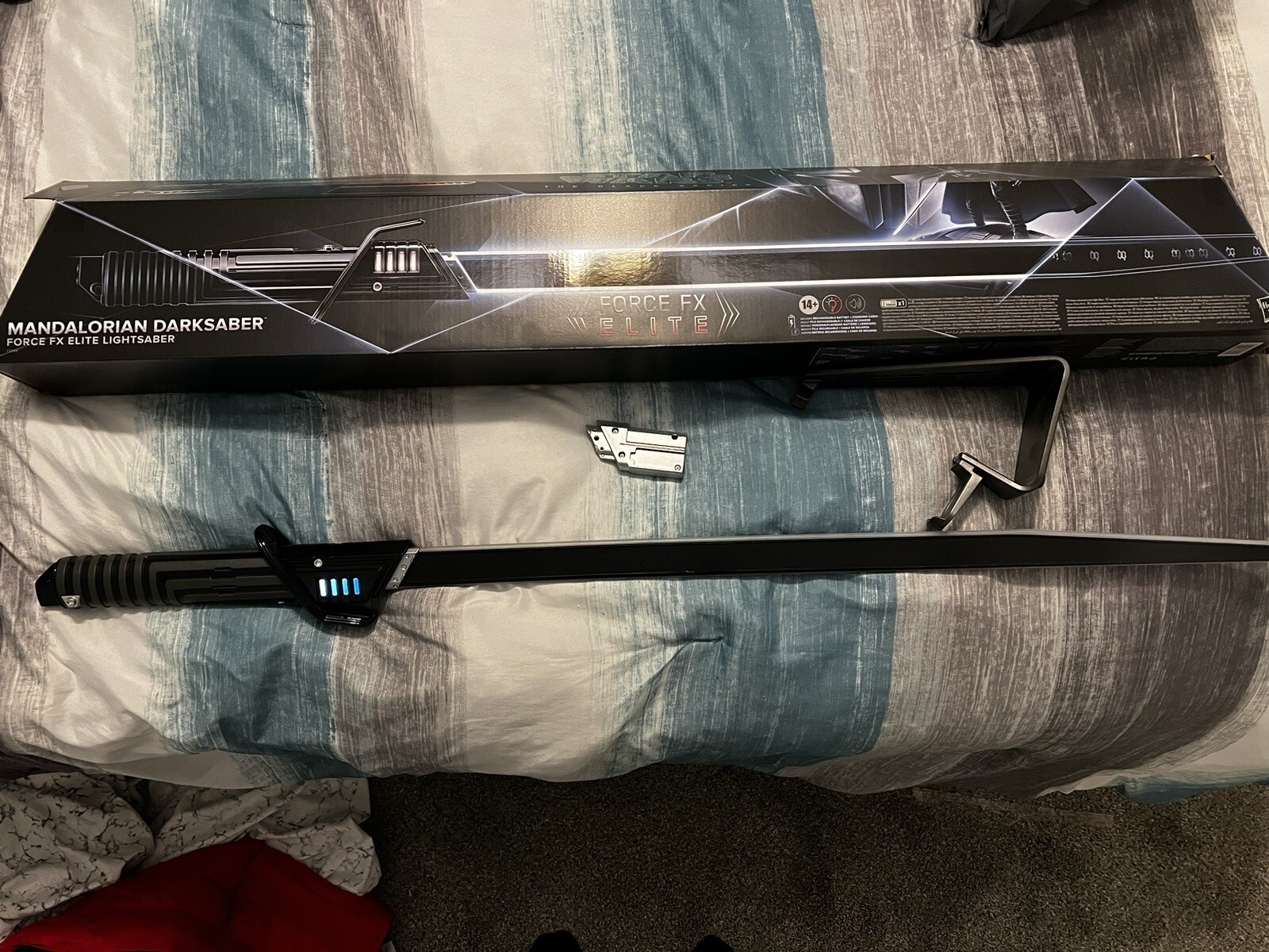 Star Wars The Black Series Mandalorian Darksaber Force FX Elite