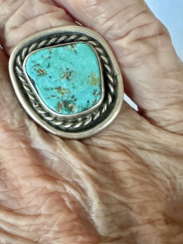 Vintage Navajo Turquoise Sterling Silver Ring Size 6.5 7.9 Grams
