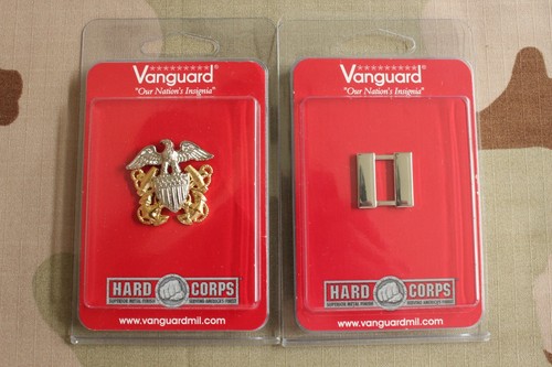 LT RANK OFFICER GARRISON CAP BADGE 