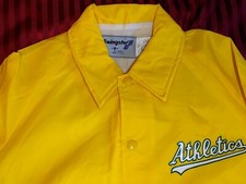 Vintage Oakland A's Swingster USA Mens Windbreaker Light Jacket S. Dead Stock