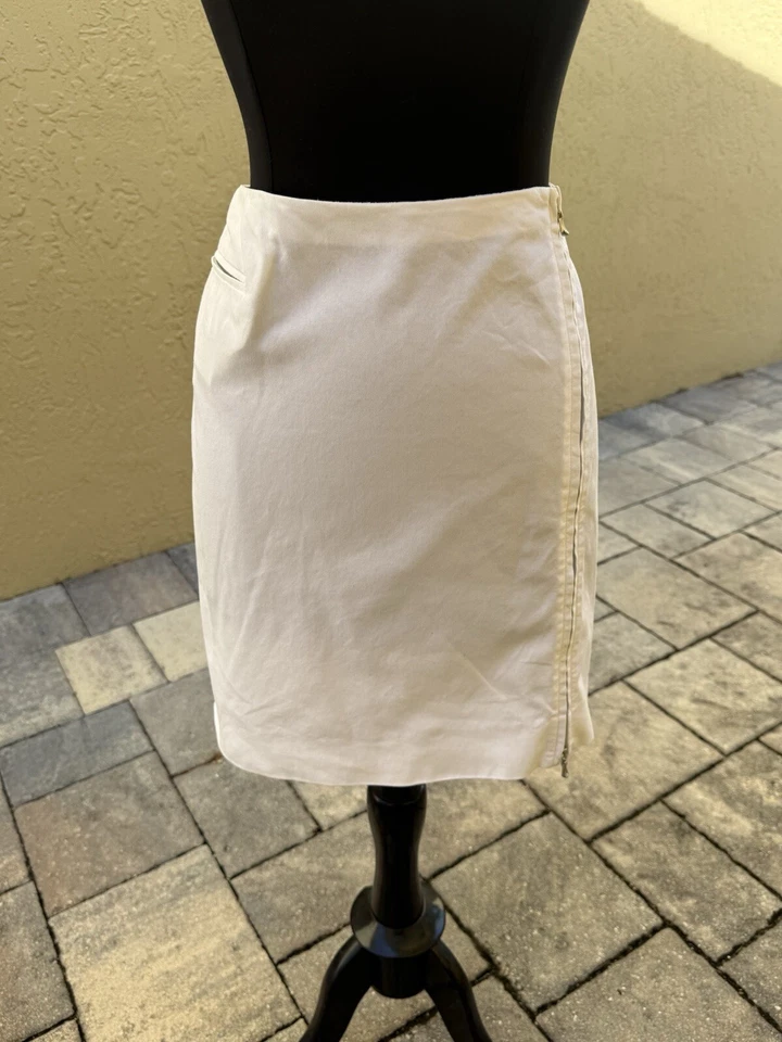 TSE Italian White Cotton Zipper Accent Midi Length Skirt Sz 4 $395 - Image 2 of 4