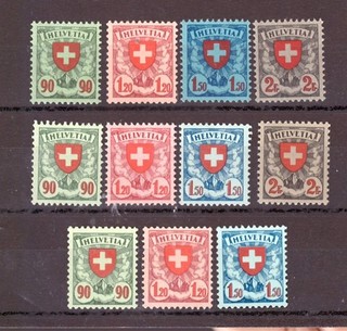 # 36 WAPPENMUSTER GEWÖHNLICH GERIFFELT KEIDEPAPIER POSTFRISCH 1270. !!