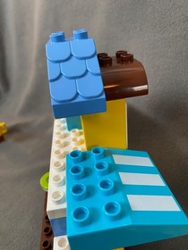 Lego Duplo 10827 Mickey & Friends Beach House Disney Set & Instructions Retired