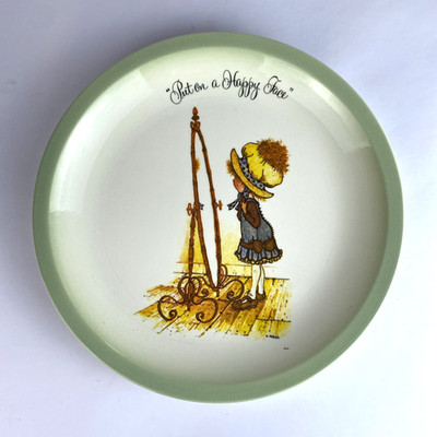 Holly Hobbie Collector s Plate 1972   Put on a Happy Face   10.5'' USA