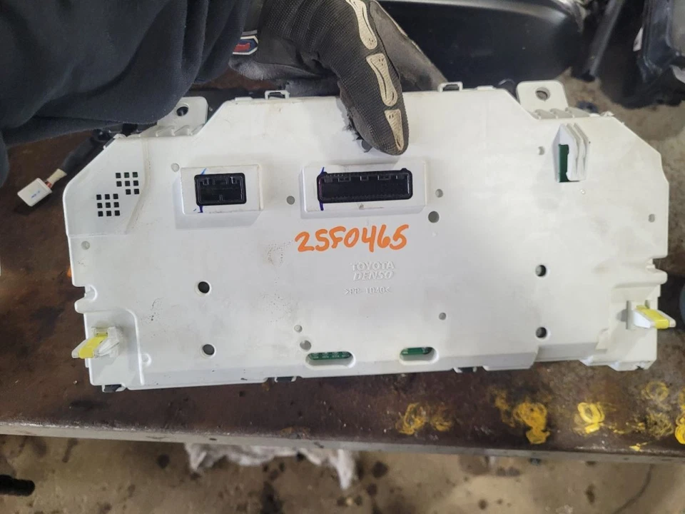 Speedometer Cluster MPH ID 83800-0E811 Fits 17-19 HIGHLANDER 2015522 Foto 2 de 3